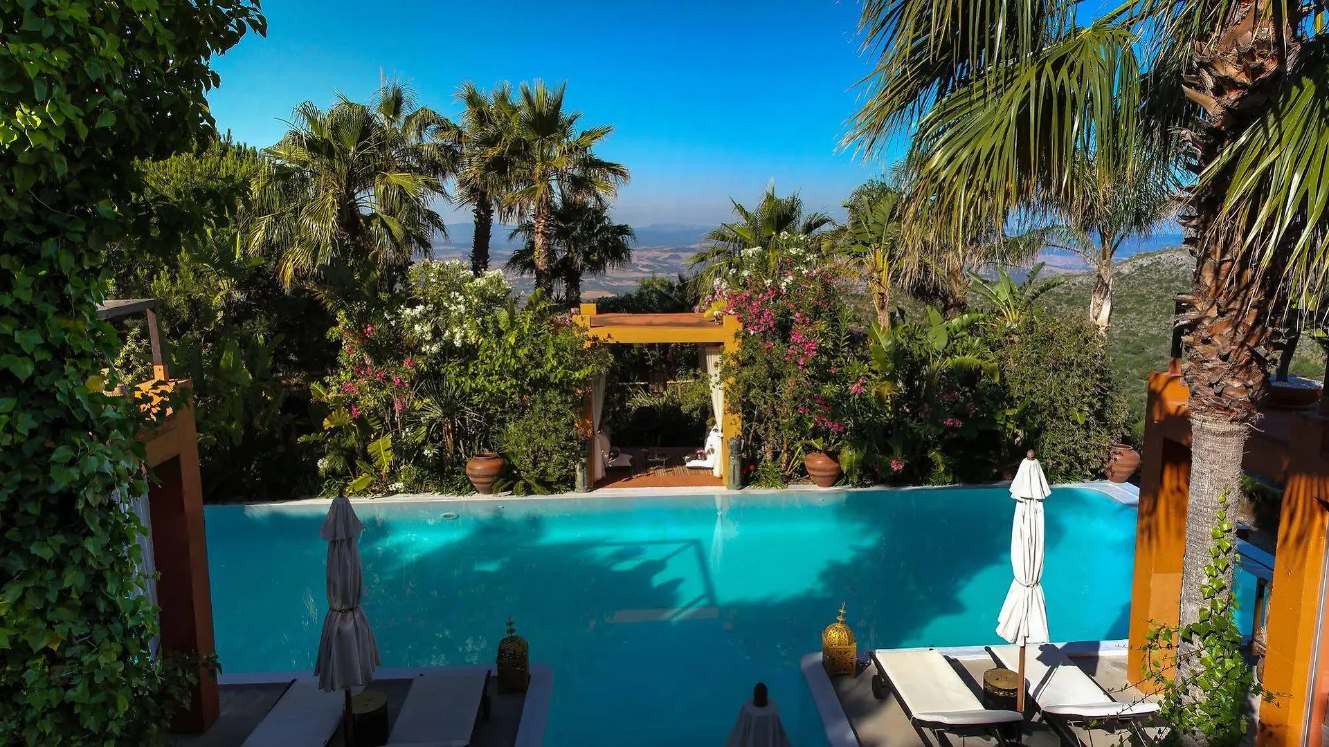 ***** Resort Hotel Ddg Retreat Casares Spagna